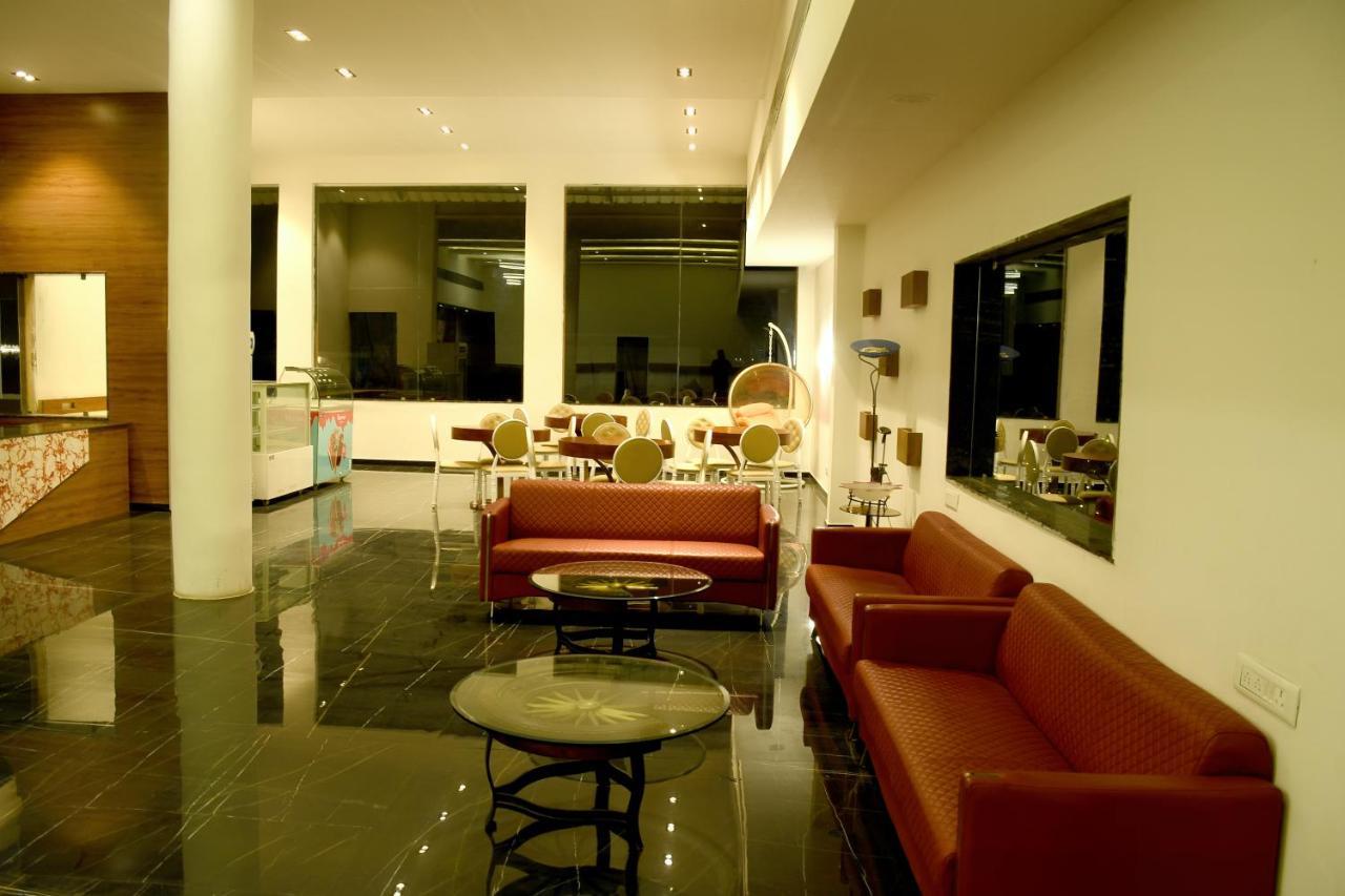 Santu Basil - An Eco Resort Bhávnagar Kültér fotó
