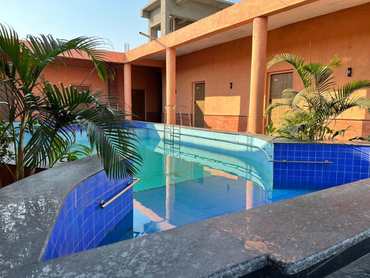 Santu Basil - An Eco Resort Bhávnagar Kültér fotó